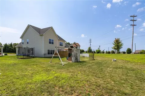 3605 Copper Ct, High Point, NC 27265 photo 38