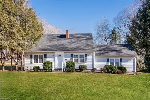 4915 Eastwin Dr, Winston Salem, NC 27104