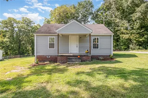 900 Winslow St, High Point, NC 27260