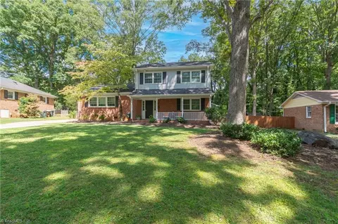3012 Stratford Dr, Greensboro, NC 27408