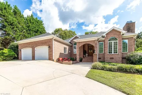 3788 Cameron Ct, Trinity, NC 27370 photo 1
