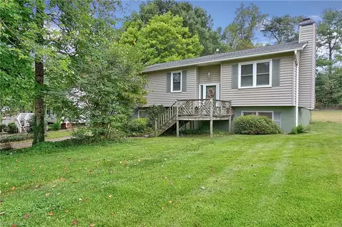 2951 Spangenberg Rd, Winston Salem, NC 27127