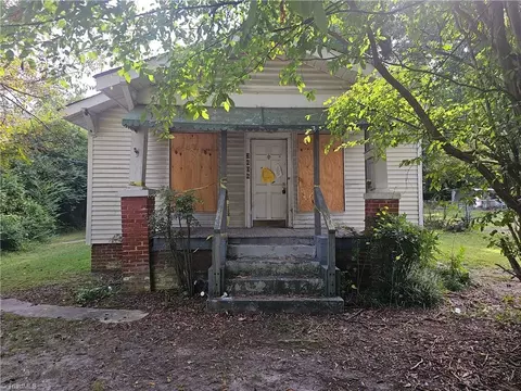 3606 Delancy St, Greensboro, NC 27405