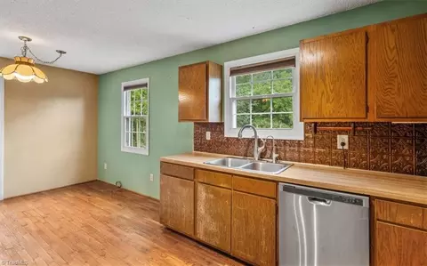 Kitchen - 944 Webb Loop, Madison, NC 27025 photo 2 of 2