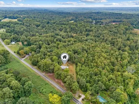 View/Area - 944 Webb Loop, Madison, NC 27025 photo 3 of 9