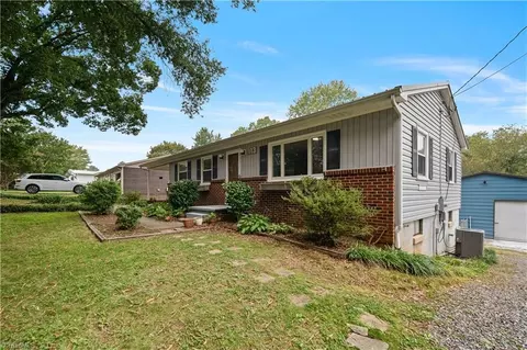 113 Glenn Ave, King, NC 27021 photo 14