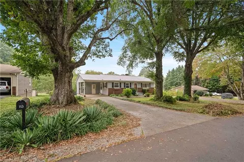 113 Glenn Ave, King, NC 27021 photo 4