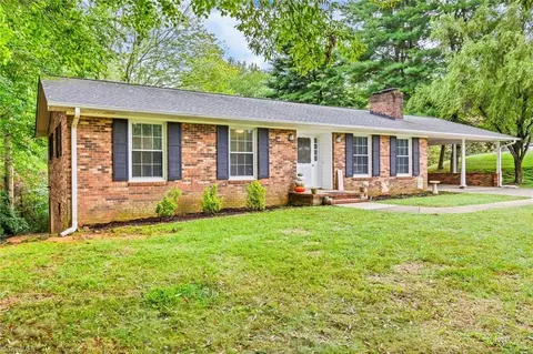 1471 Pleasant View Church Rd, Danbury, NC 27016