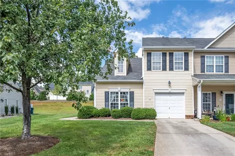 132 Penry Ln, Clemmons, NC 27012