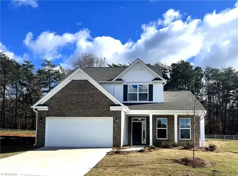 1286 Guyton Dr, Winston Salem, NC 27127