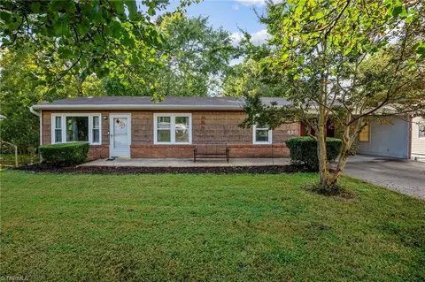 420 Barnwell St, Thomasville, NC 27360