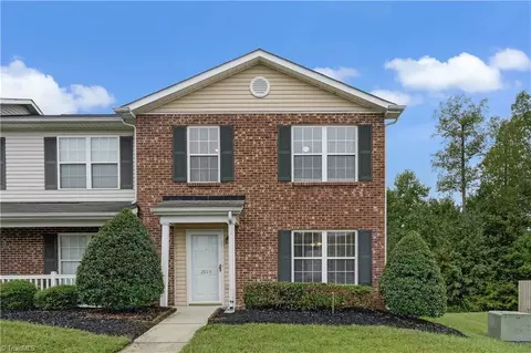 2015 Waterstone Ln, High Point, NC 27265