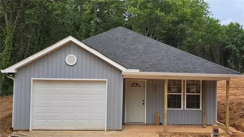 39 Pasadena Dr, Winston Salem, NC 27127