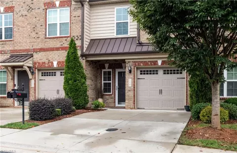 1127 Augustine Heights Dr, Winston Salem, NC 27103