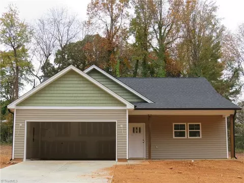 118 Meadow Ln, Thomasville, NC 27360