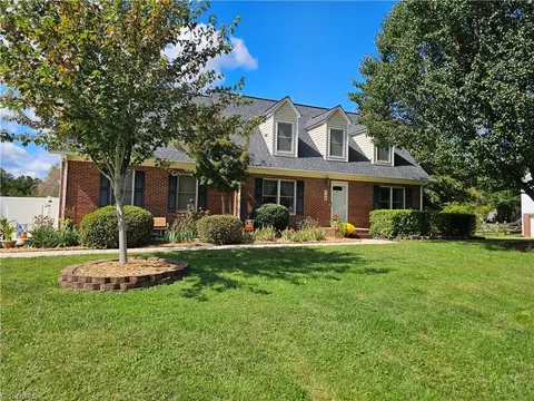 708 Garden Terrace Ln, Lewisville, NC 27023
