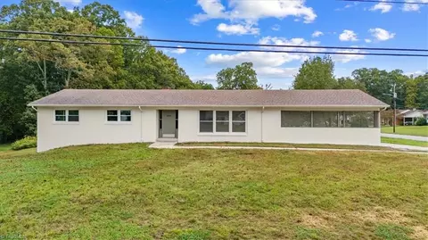 2201 Timberlake Ave, High Point, NC 27265