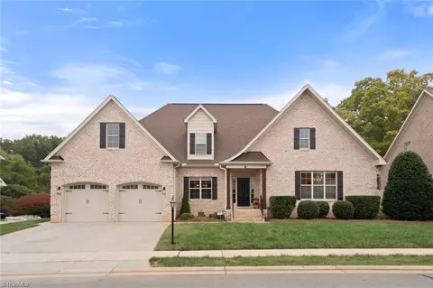4332 Milhaven Park Ln, Winston Salem, NC 27106
