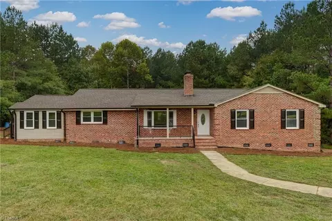 8019 Pritchett Rd, Browns Summit, NC 27214