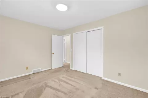 3813 Rolling Rd, High Point, NC 27265 photo 19