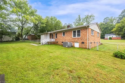 3813 Rolling Rd, High Point, NC 27265 photo 26