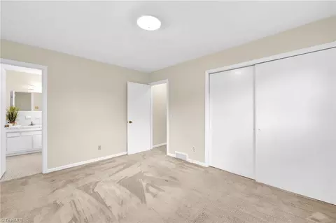 3813 Rolling Rd, High Point, NC 27265 photo 16
