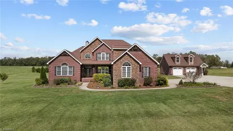 1801 City Lake Rd, Lexington, NC 27295