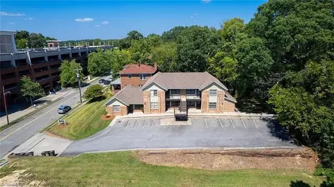 211 Mciver St, Greensboro, NC 27403