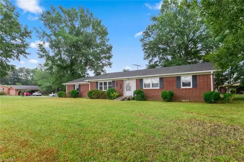 506 Archergate Rd, Browns Summit, NC 27214 photo 3