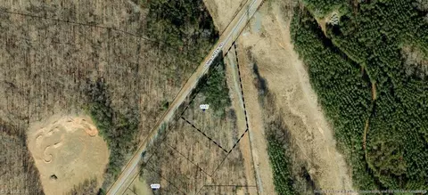 1047 Town Creek Rd, Eden, NC 27288