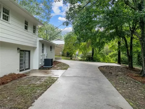 519 Shadybrook Rd, High Point, NC 27265 photo 33