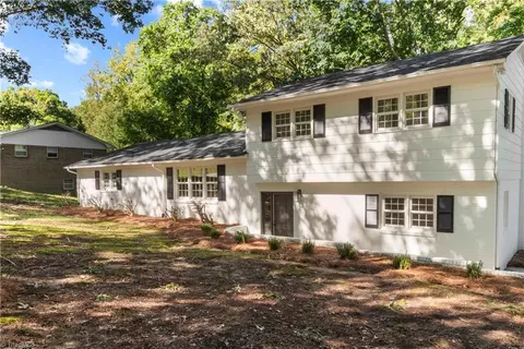 519 Shadybrook Rd, High Point, NC 27265 photo 2
