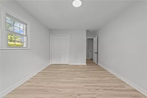 519 Shadybrook Rd, High Point, NC 27265 photo 10