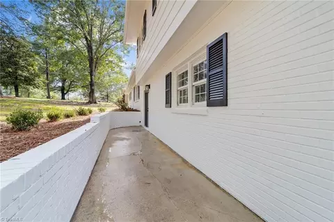 519 Shadybrook Rd, High Point, NC 27265 photo 32