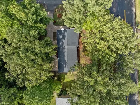 519 Shadybrook Rd, High Point, NC 27265 photo 40