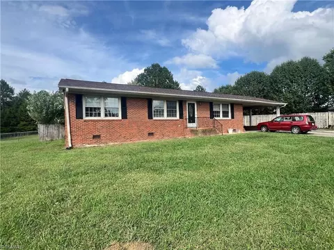 Exterior - 5590 Merle Dr, Trinity, NC 27370 photo 10 of 11