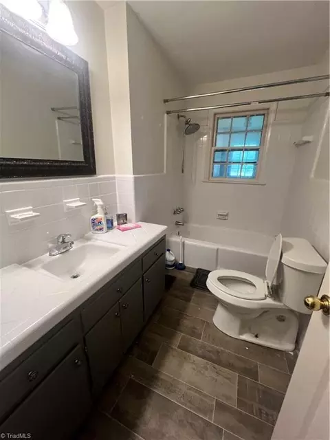Bath - 5590 Merle Dr, Trinity, NC 27370 photo 1 of 2