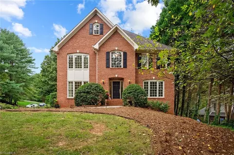 114 Cedar Trl, Winston Salem, NC 27104