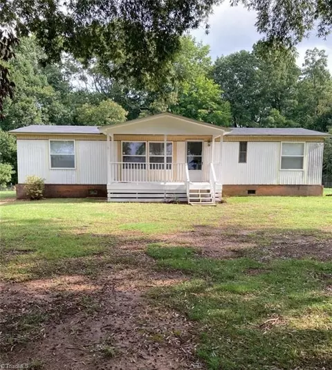 475 Massey Rd, Reidsville, NC 27320