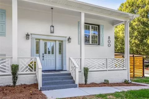 800 Ellington Dr, Winston Salem, NC 27104