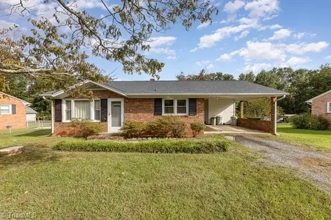 2913 Swallow Rd, Reidsville, NC 27320