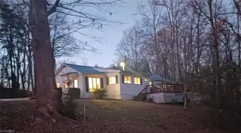 106 Park Rd N, North Wilkesboro, NC 28659