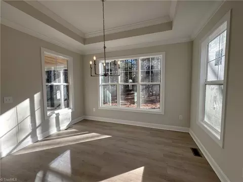 498 Longleaf Dr, West End, NC 27376 photo 9