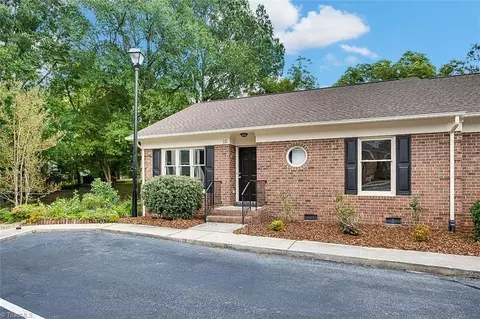 601 Dixon Ave #15, Asheboro, NC 27203