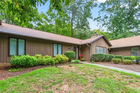 2513 Apt A Cottage Pl, Greensboro, NC 27455