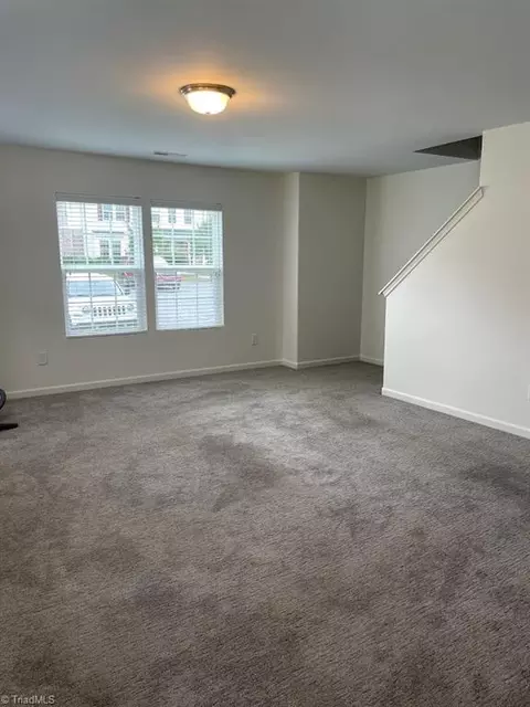 429 Sandybrooke Dr, High Point, NC 27265 photo 5