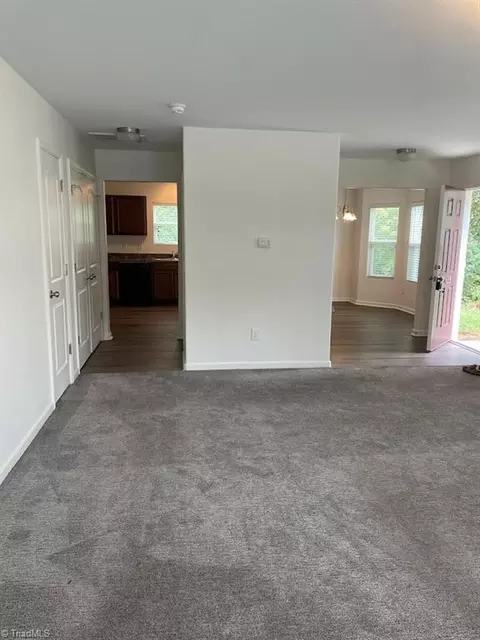 429 Sandybrooke Dr, High Point, NC 27265 photo 6