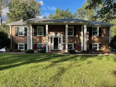 174 Holly Hill Dr, Mount Airy, NC 27030