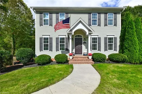 316 Cotswold Ln, King, NC 27021