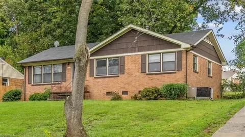 2406 New Orleans St, Greensboro, NC 27406